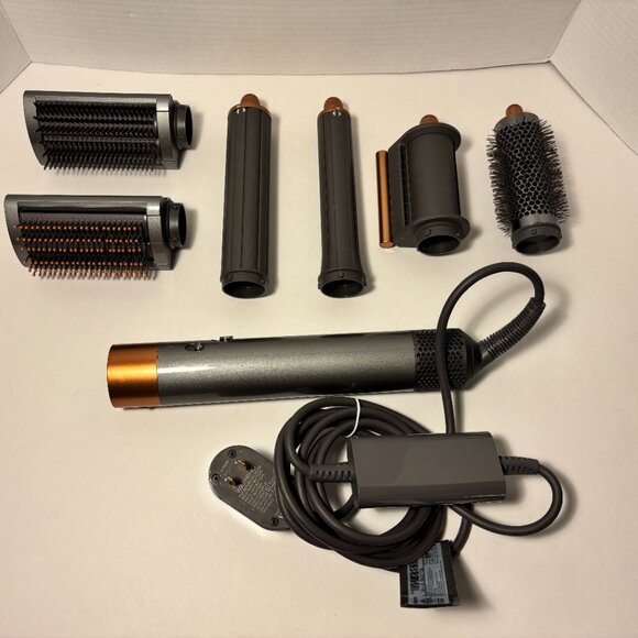 Dyson Airwrap Complete Multi-Styler Styler Nickel/Copper with (six) Attachments - Picture 4 of 15